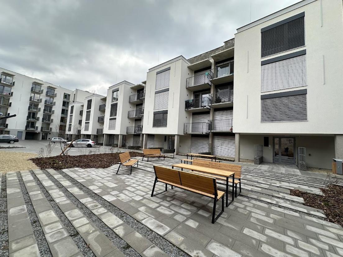 Bella Apartments ברנו מראה חיצוני תמונה